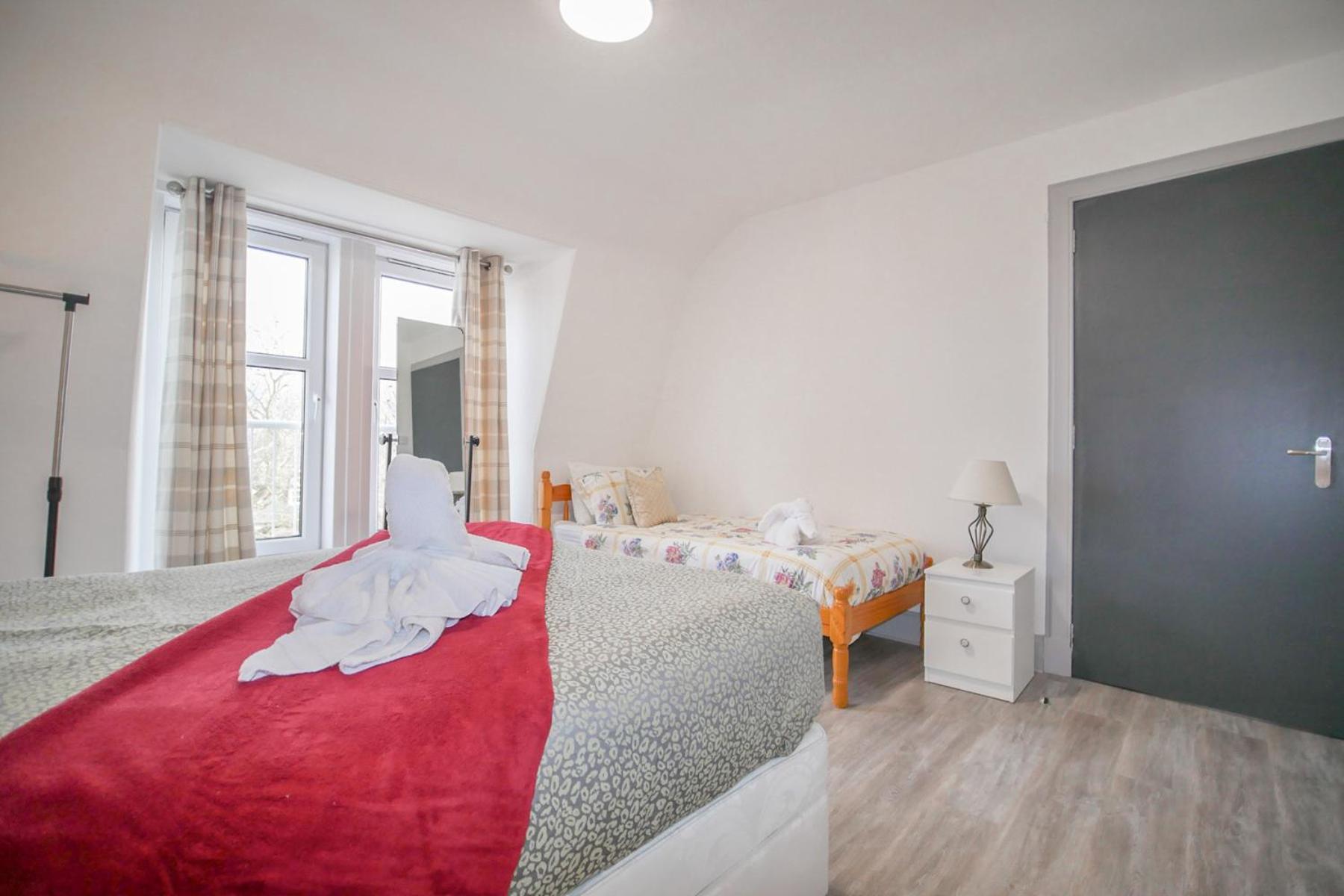 Telford Rd 5 Bedroom House インヴァネス エクステリア 写真