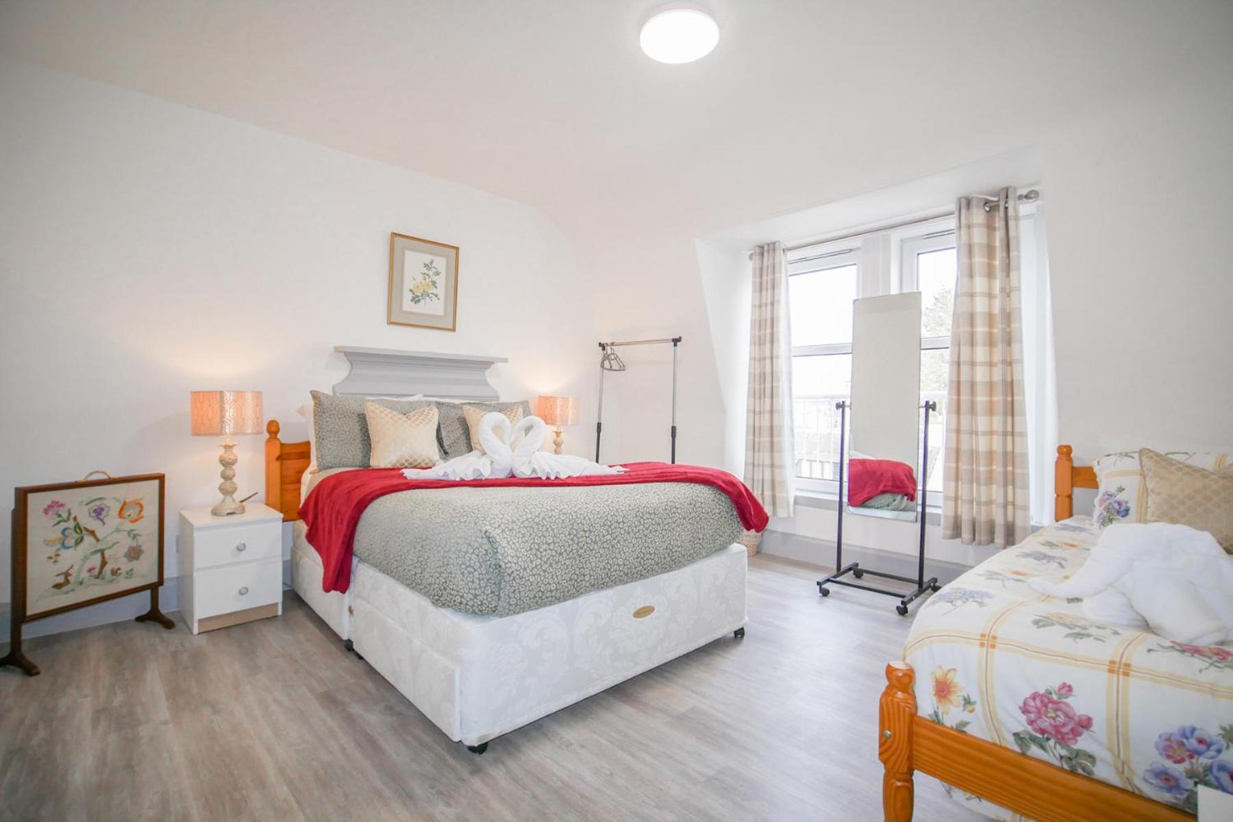 Telford Rd 5 Bedroom House インヴァネス エクステリア 写真